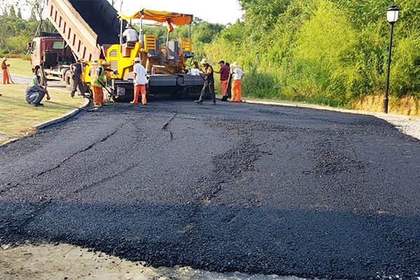 沥青道路施工