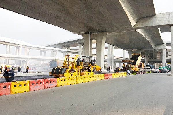 沥青道路施工